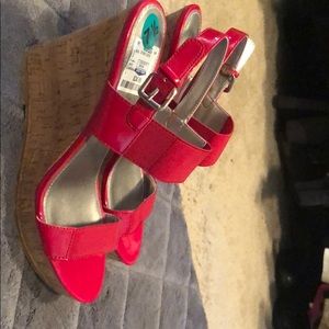 Red wedges size 7 1/2
